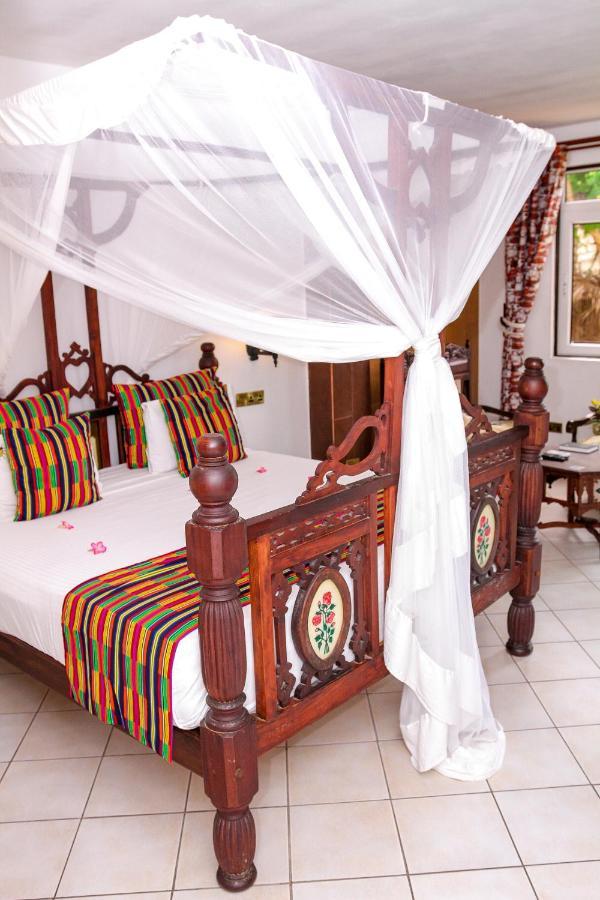 Kahama Hotel Mombasa Bamburi Extérieur photo