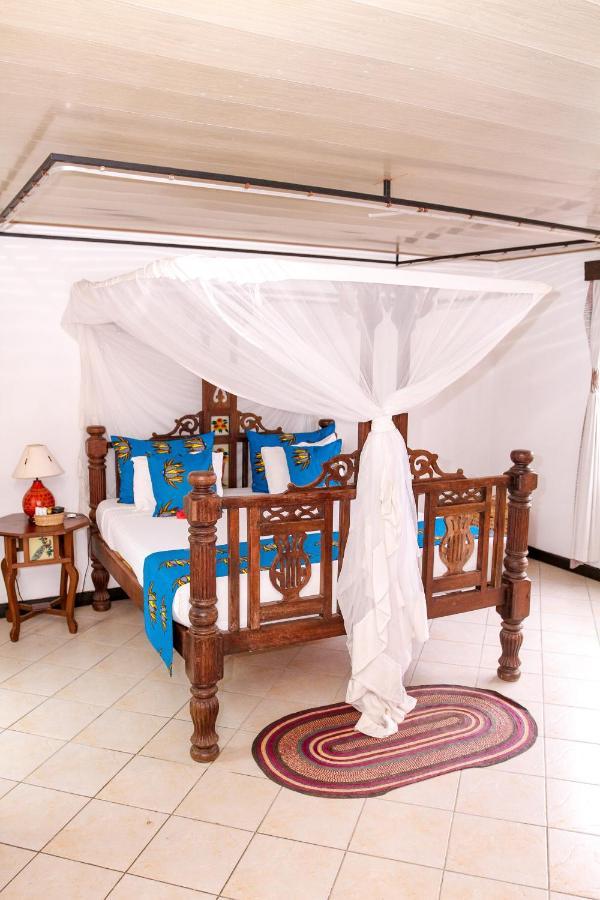 Kahama Hotel Mombasa Bamburi Extérieur photo